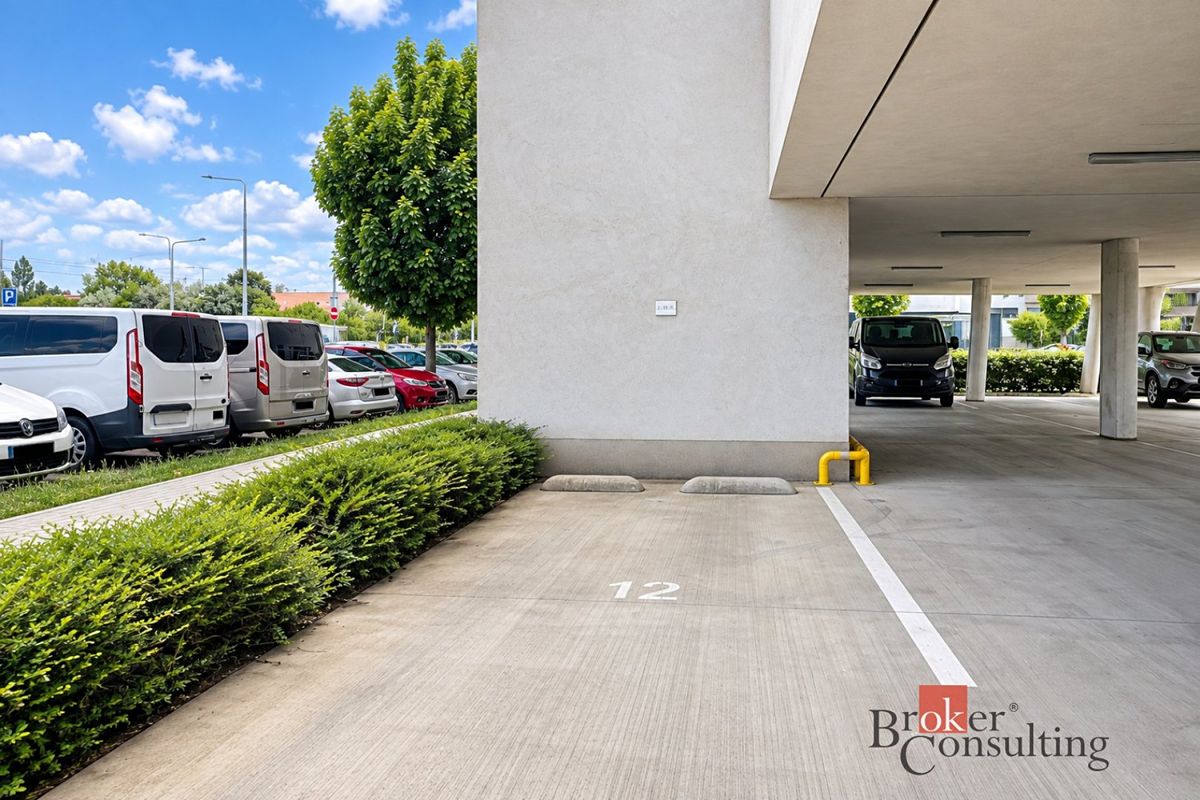Prodej garážového stání 13 m² – fotografie 4