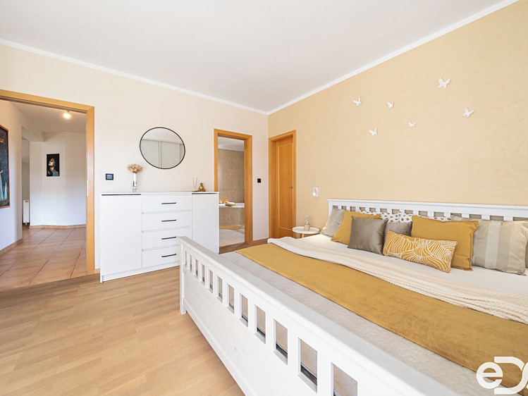 Haus zum Kauf, 340 m² (5 von 41)