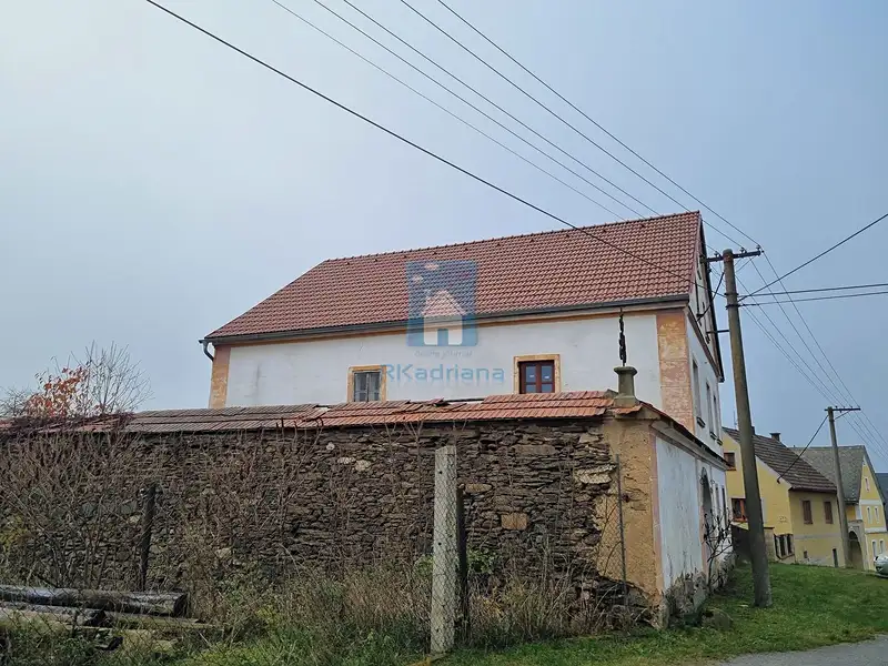 Prodej rodinného domu 600 m², pozemek 648 m², Úterý – náhled fotky 2