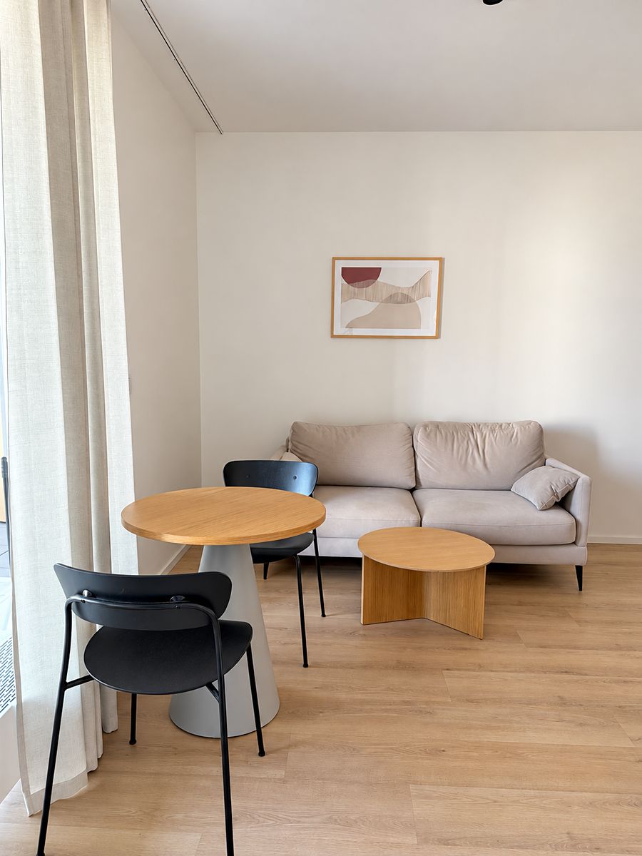 Pronájem bytu 1+kk 46 m² – fotografie 2