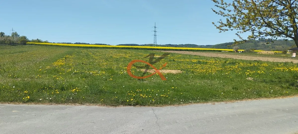 Prodej stavebního pozemku 2600 m²