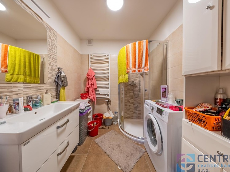 Prodej komerčního prostoru, 265 m² (21 z 43)