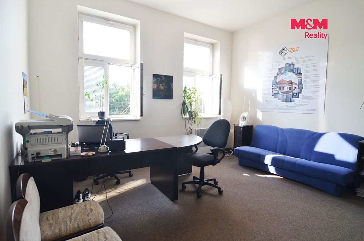 Pronájem kanceláře 61 m² – fotografie 2