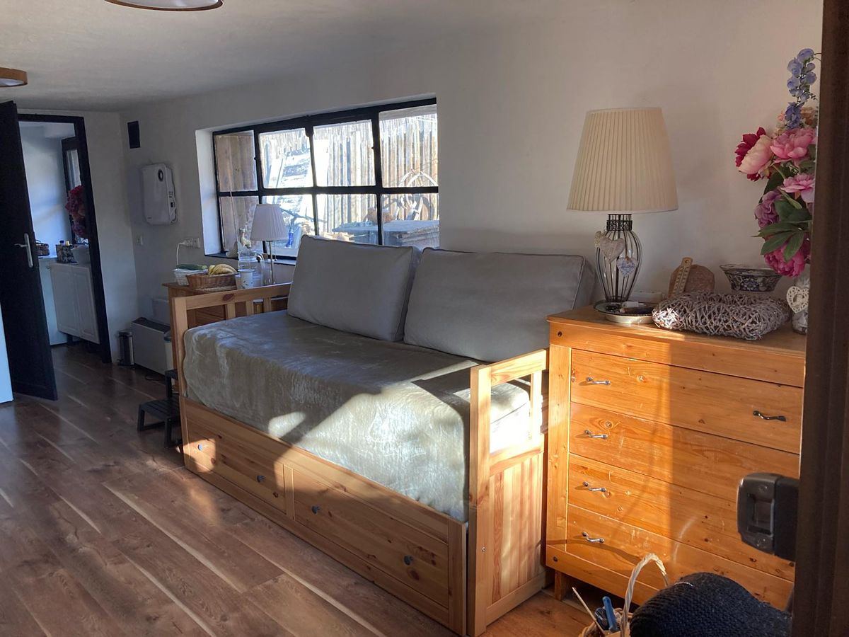 Pronájem bytu 1+kk 38 m² – fotografie 5