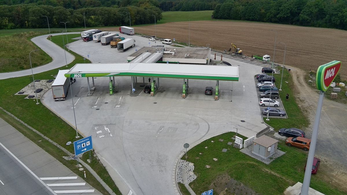 Prodej komerční nemovitosti 470 m² – fotografie 2