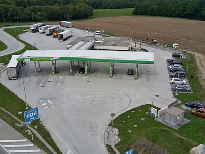 Prodej komerčního prostoru, 470 m² (2 z 11)