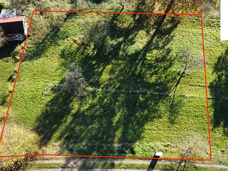 Prodej stavebního pozemku 1442 m², Struhařov – náhled fotky 1