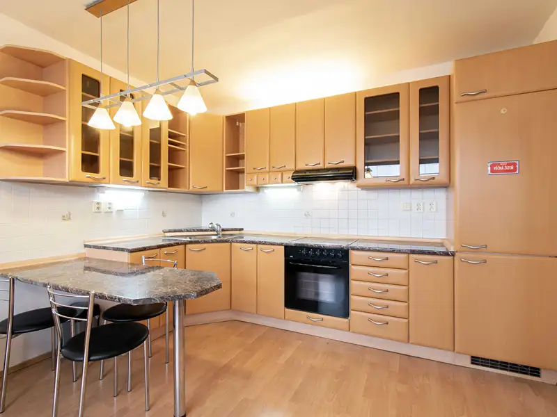 Pronájem bytu 2+kk, 37 m², Praha 8, Praha