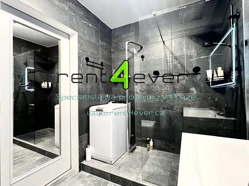 Pronájem bytu 2+kk 60 m², Praha – náhled fotky 3