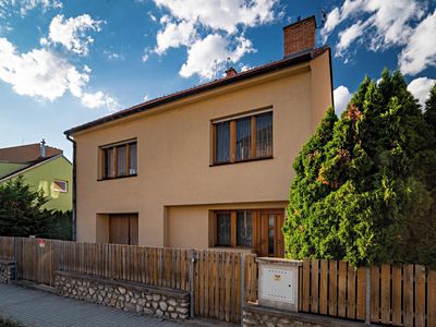 Prodej rodinného domu 203 m², pozemek 1039 m²