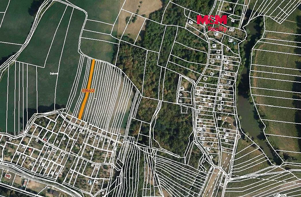 Prodej pole 516 m²