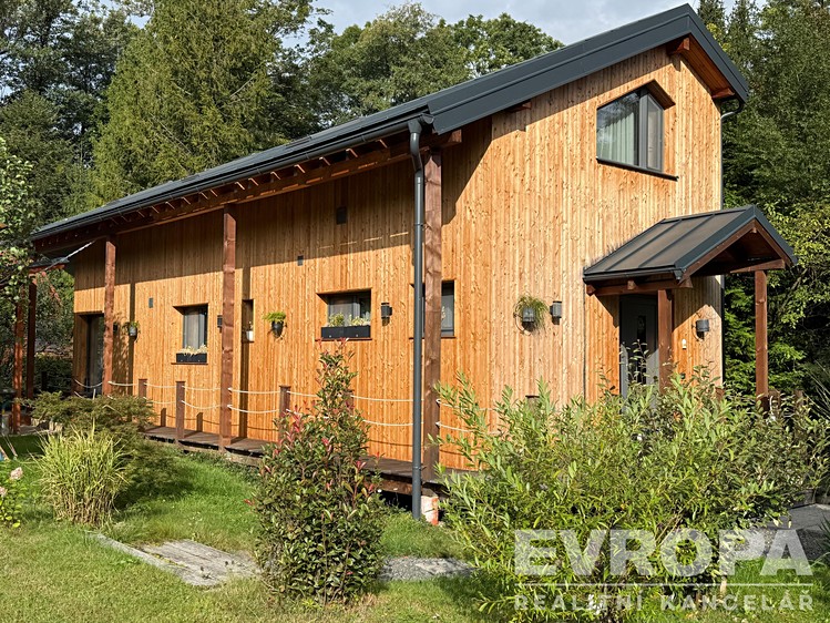 Prodej domu, 108 m² (1 z 51)