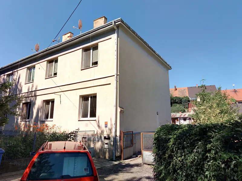 Prodej vícegeneračního domu 250 m², pozemek 653 m², Miroslav – náhled fotky 1