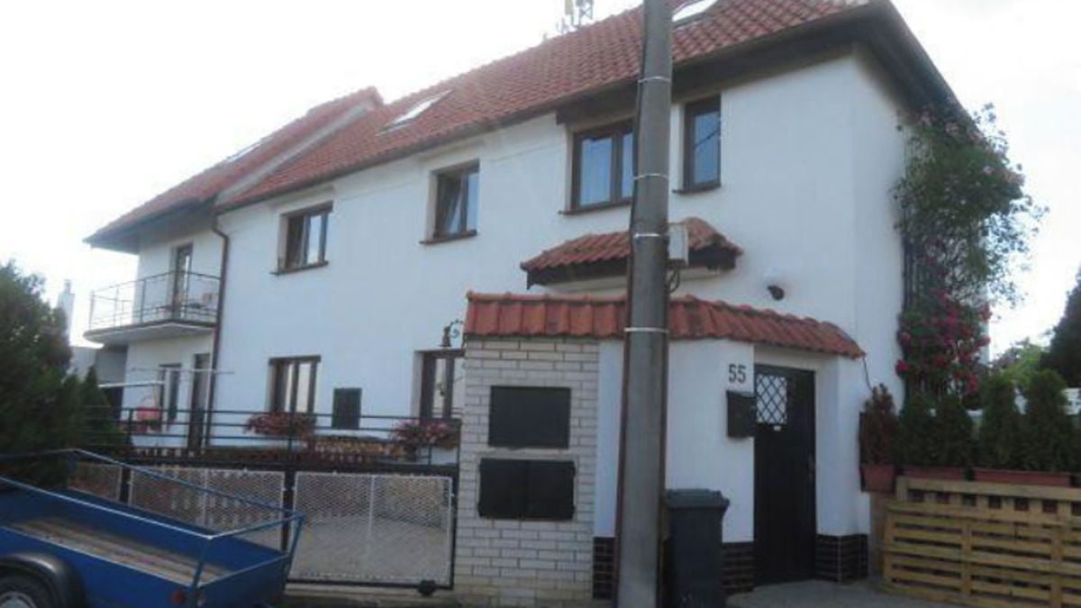 Dražba rodinného domu 113 m², pozemek 360 m², Kosoř – fotka 1 z 3