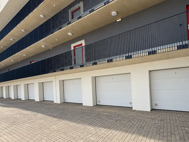 Pronájem garáže 32 m², Kuřim – náhled fotky 1