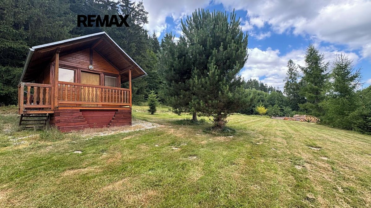 Prodej stavebního pozemku 670 m² – fotografie 3