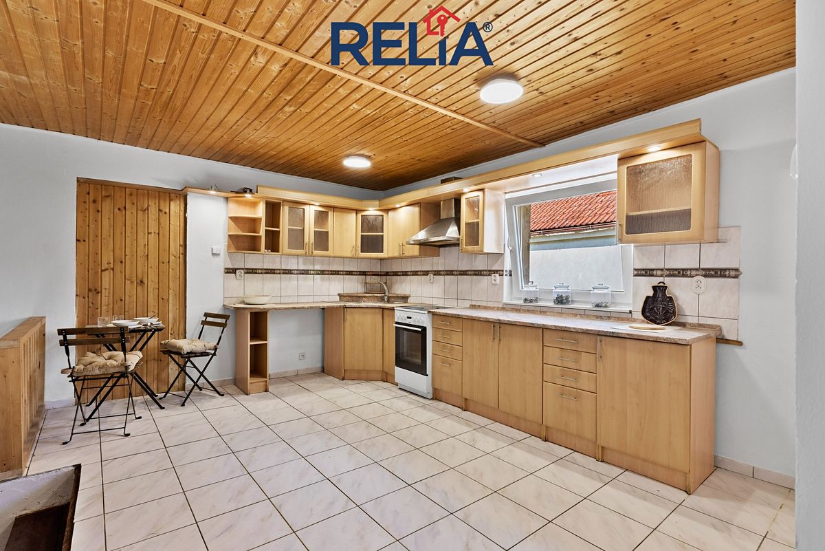 Prodej rodinného domu 231 m², pozemek 498 m²