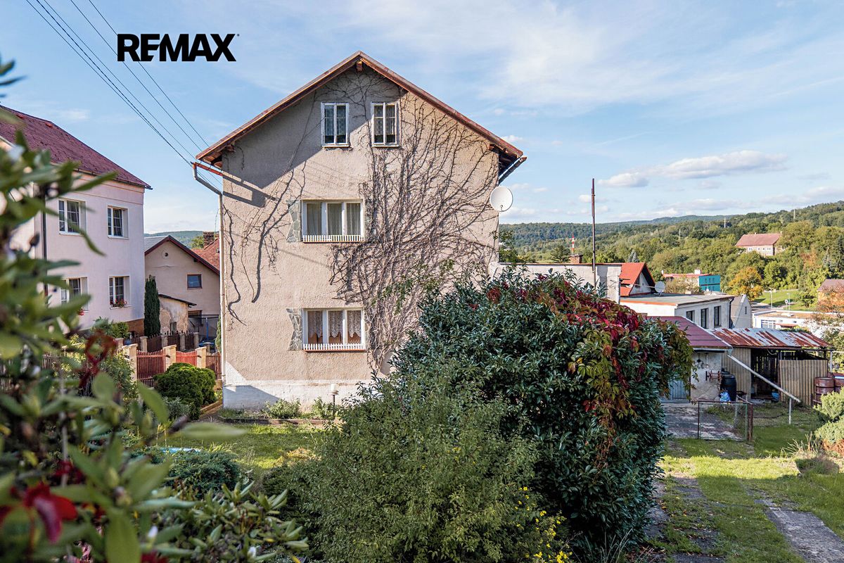 Prodej rodinného domu 115 m², pozemek 640 m² – fotografie 2