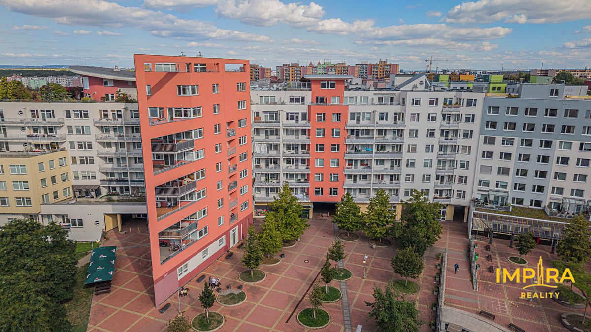 Prodej bytu 2+kk 45 m², Praha – fotka 1 z 3