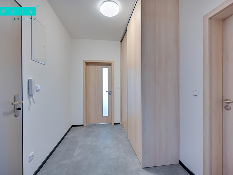 Квартира 2+kk в оренду, 61 м² (12 з 15)