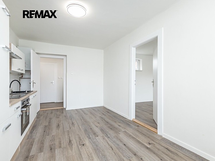 Wohnung 1+1 zum Kauf, 43 m² (21 von 33)