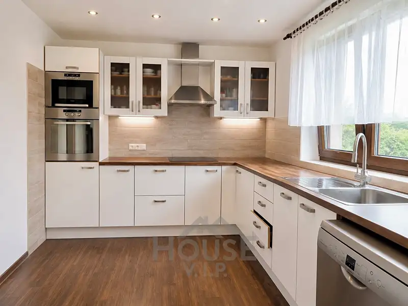 Prodej rodinného domu 182 m², pozemek 622 m², Zdiby – náhled fotky 2