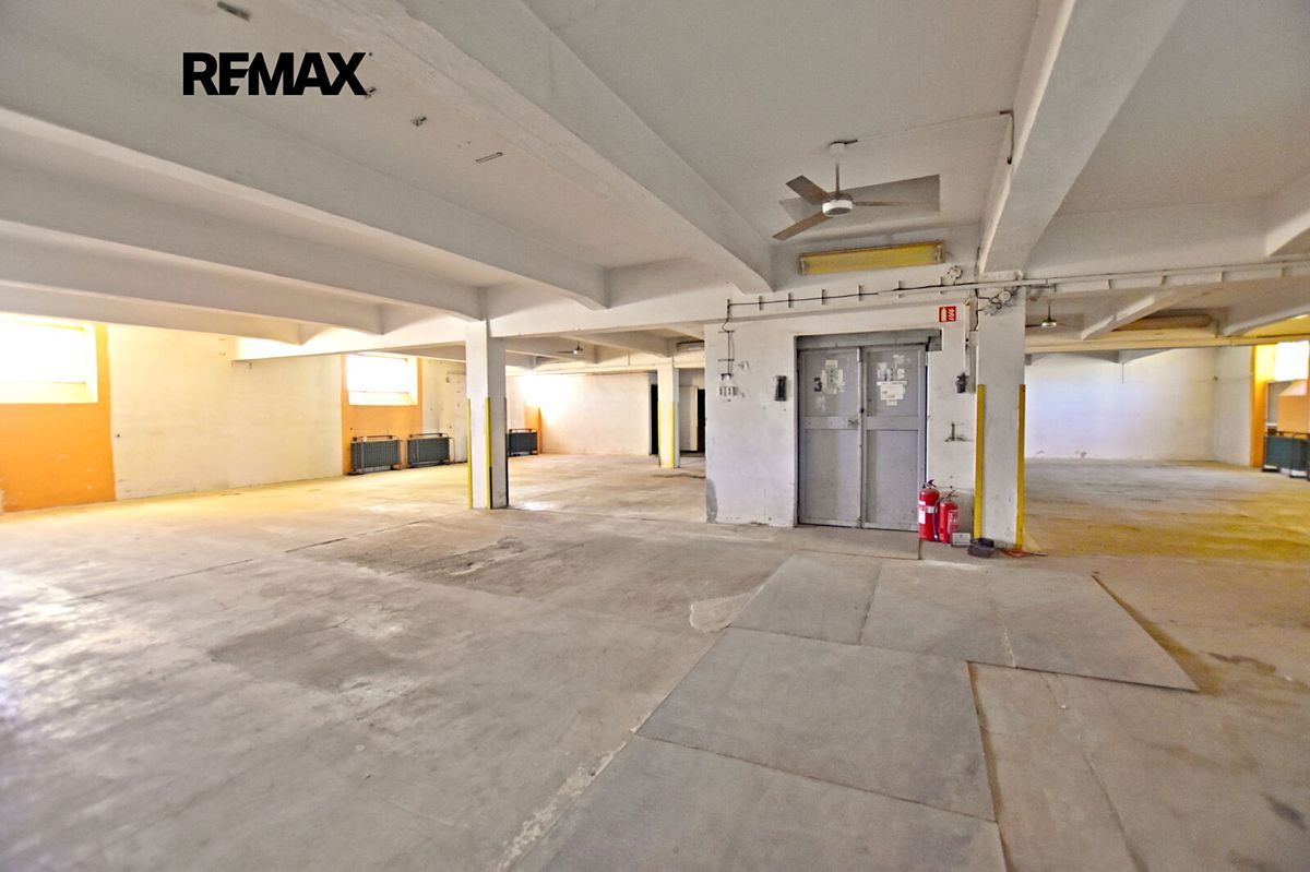 Pronájem výrobní haly, prostoru 303 m²