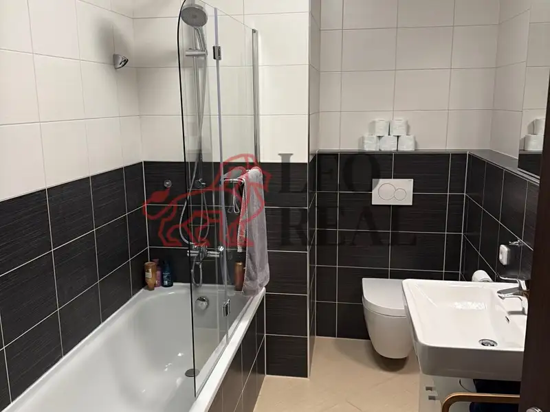 Pronájem bytu 2+kk 47 m², Praha – náhled fotky 2