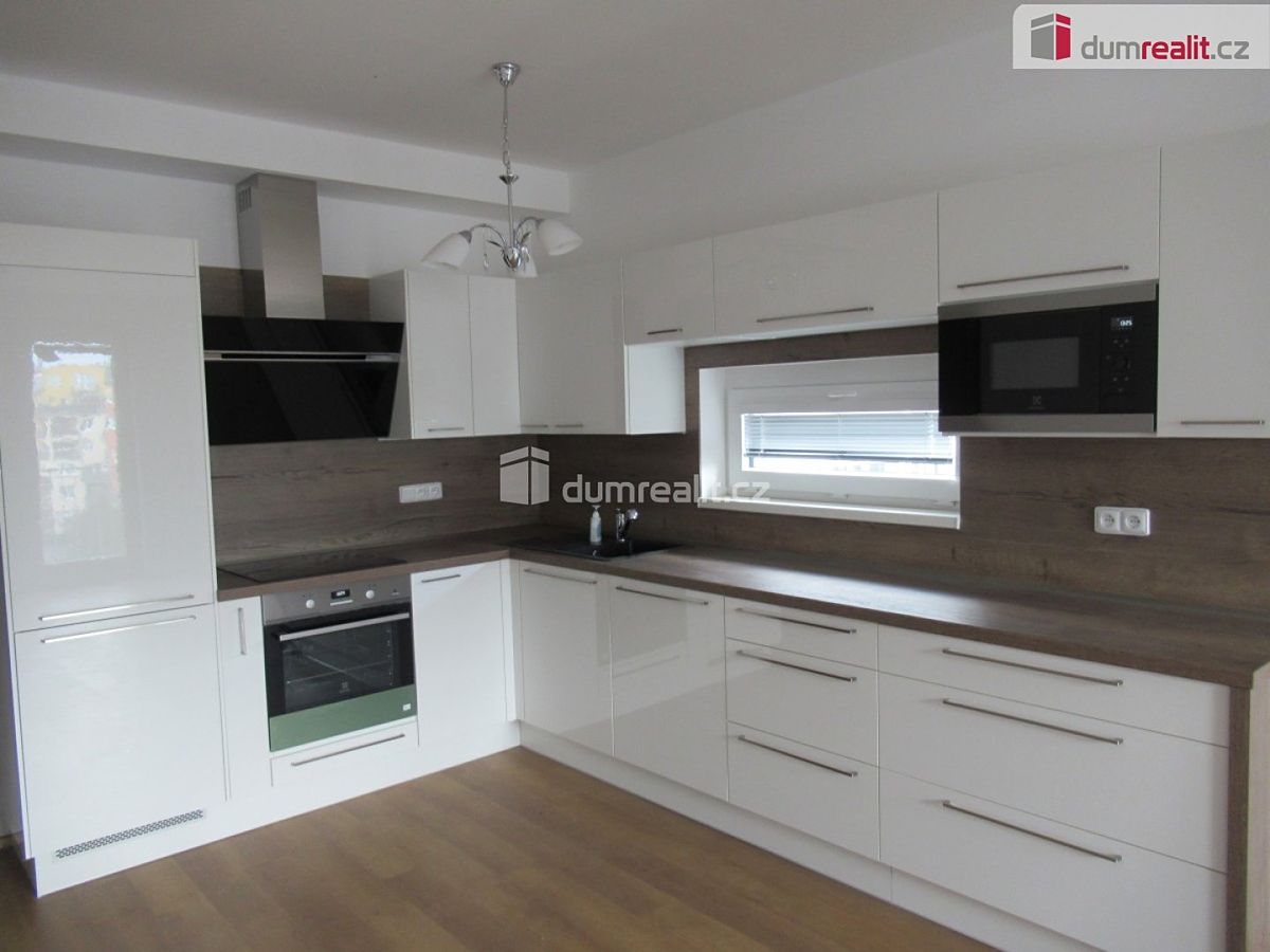 Pronájem bytu 2+kk 57 m² – fotografie 2