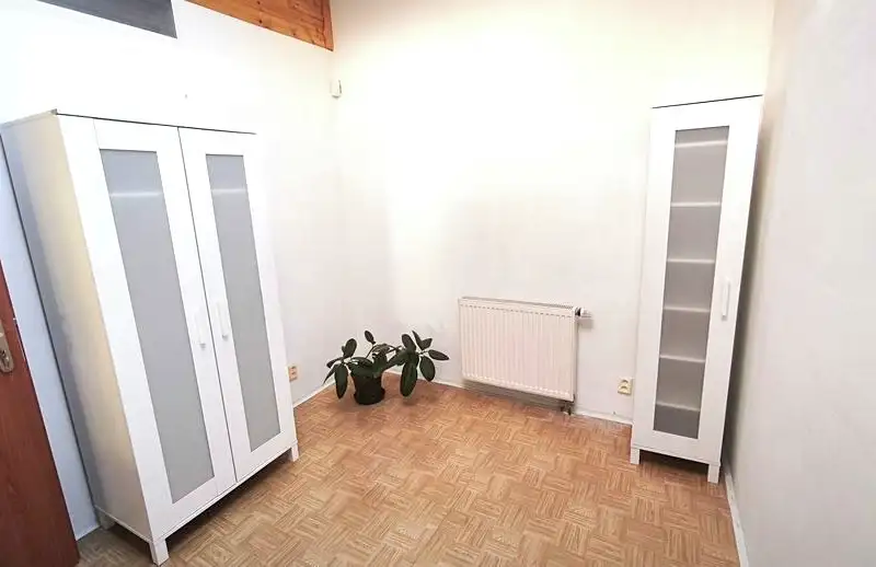 Pronájem bytu pokoje 16 m², Praha – náhled fotky 2