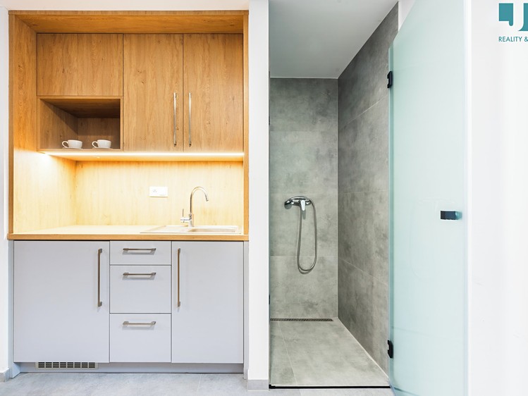 Комерційне приміщення в оренду, 255 м² (9 з 12)