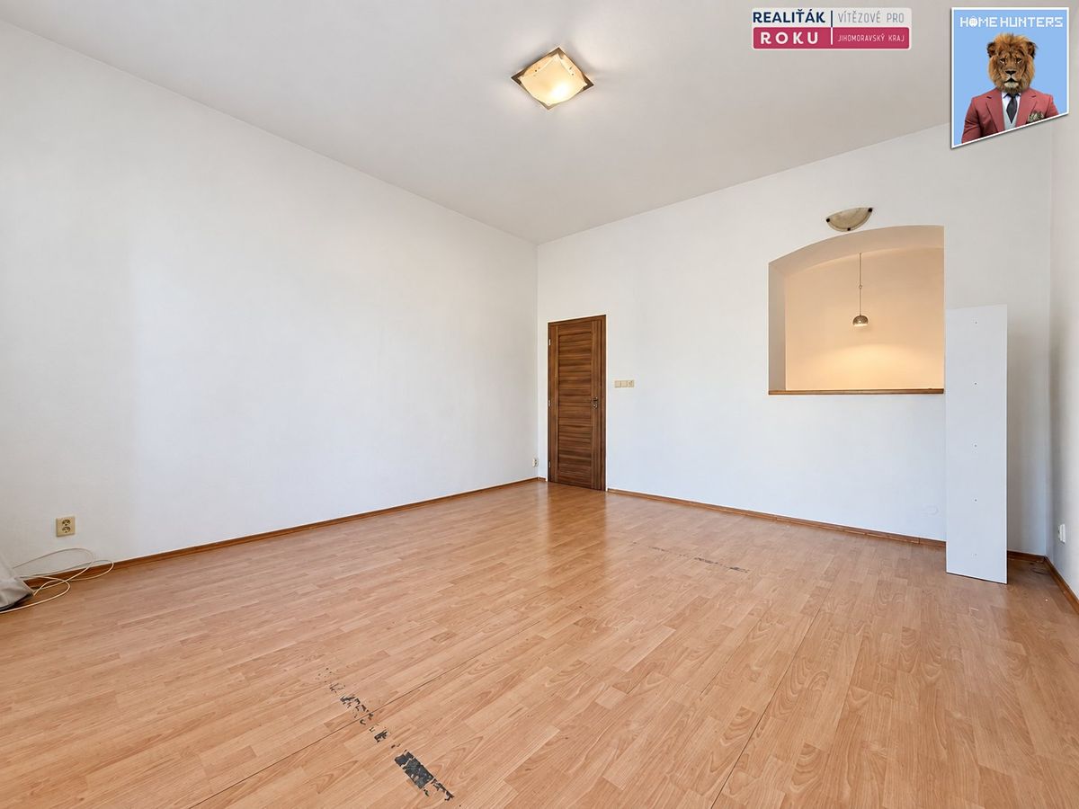 Pronájem bytu 2+kk 39 m² – fotografie 4