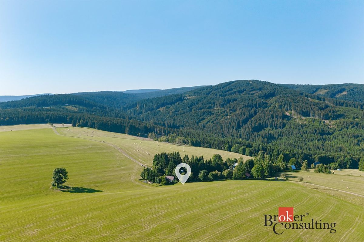 Prodej stavebního pozemku 1400 m²