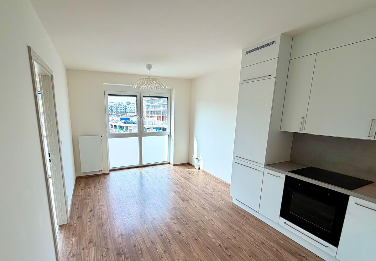 Pronájem bytu 2+kk 43 m² – fotografie 2