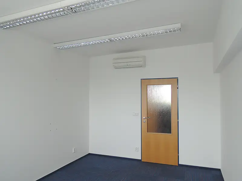 Pronájem kanceláře 24 m², Brno – náhled fotky 1