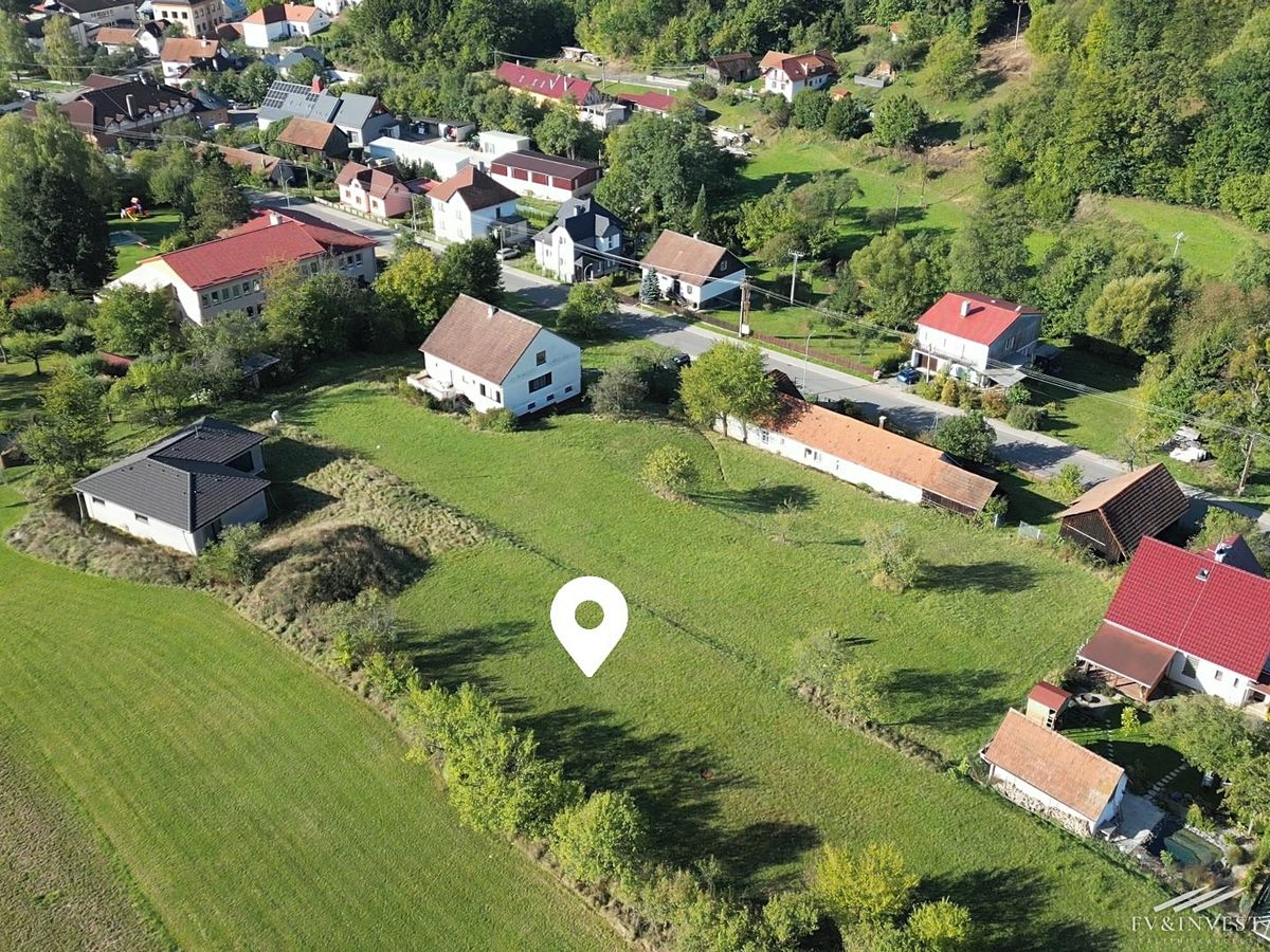Prodej stavebního pozemku 1112 m² – fotografie 3