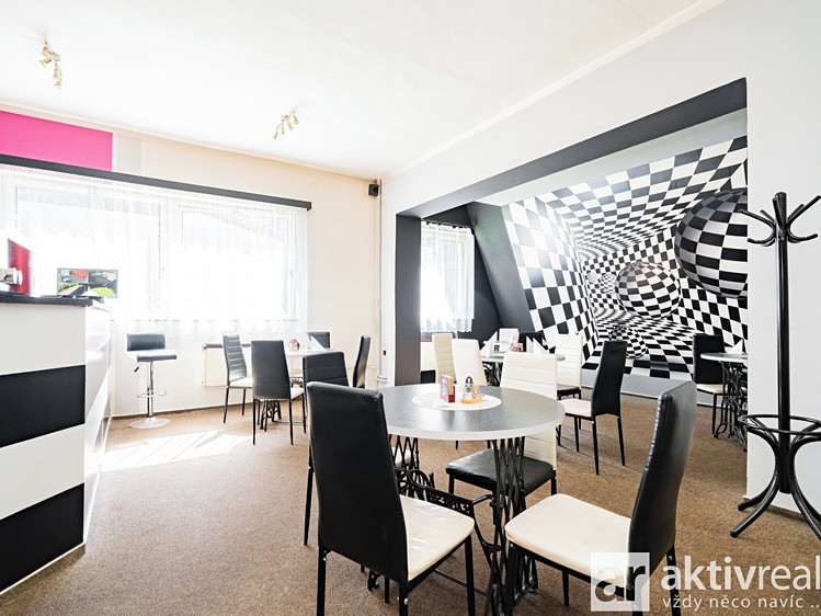 Prodej komerčního prostoru, 556 m² (12 z 36)