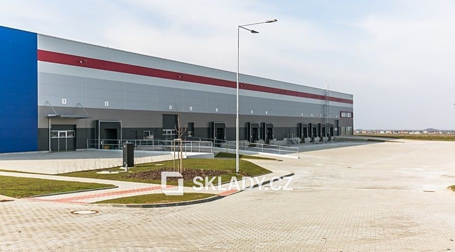 Pronájem skladového prostoru 5760 m² – fotografie 2