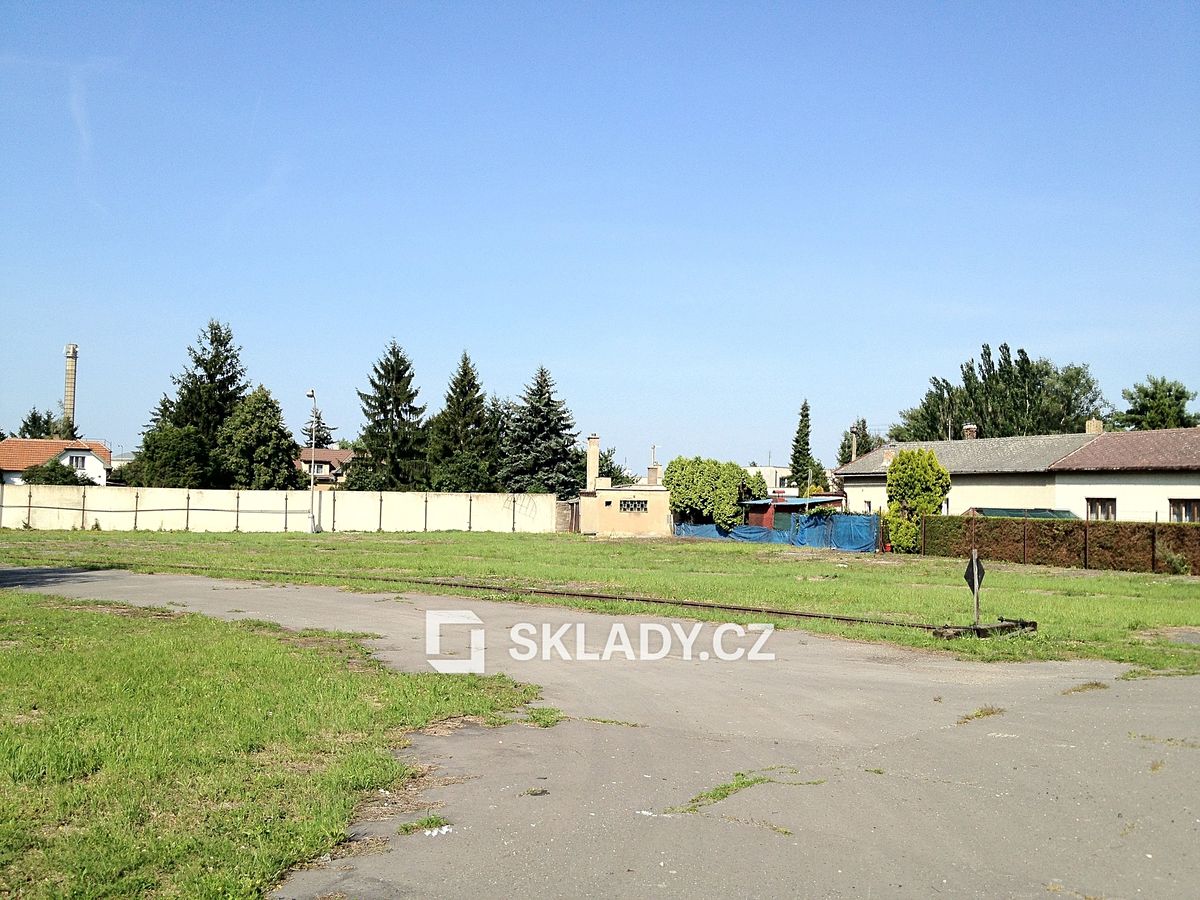 Pronájem komerčního pozemku 5000 m²