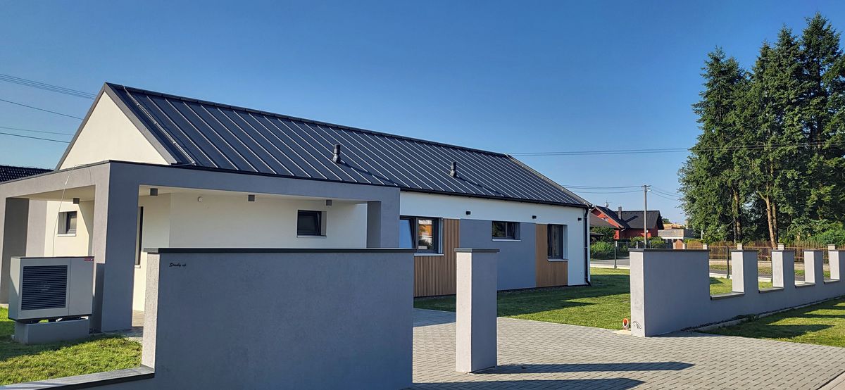 Prodej rodinného domu 111 m², pozemek 990 m² – fotografie 2