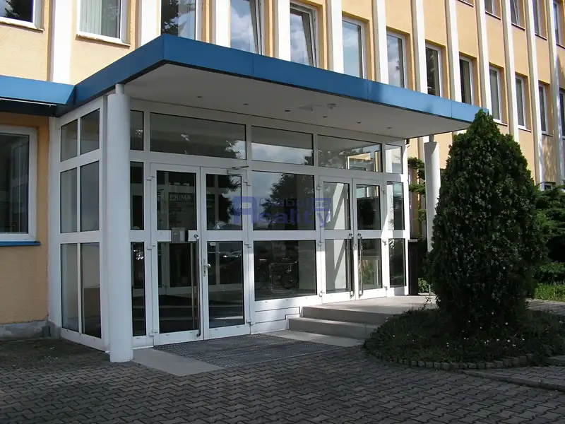 Pronájem kanceláře 15 m², Hradec Králové – náhled fotky 2