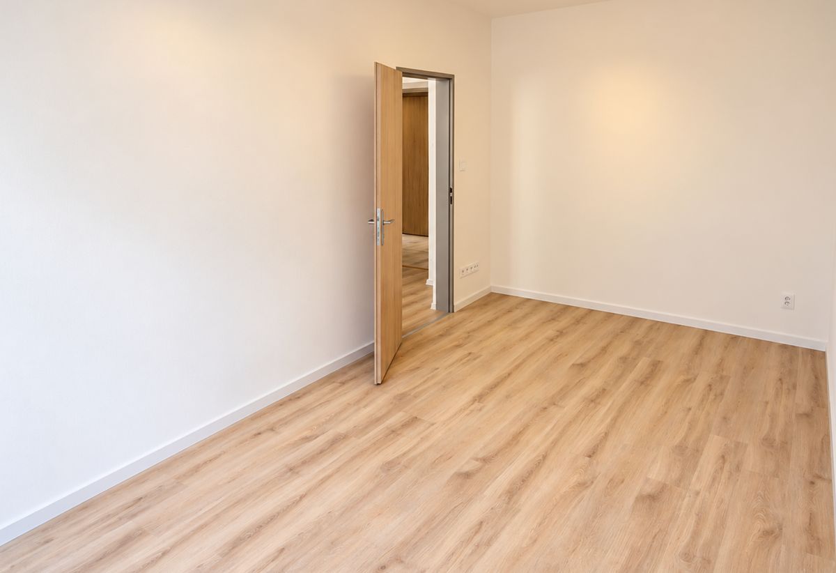 Pronájem bytu pokoje 50 m² – fotografie 3