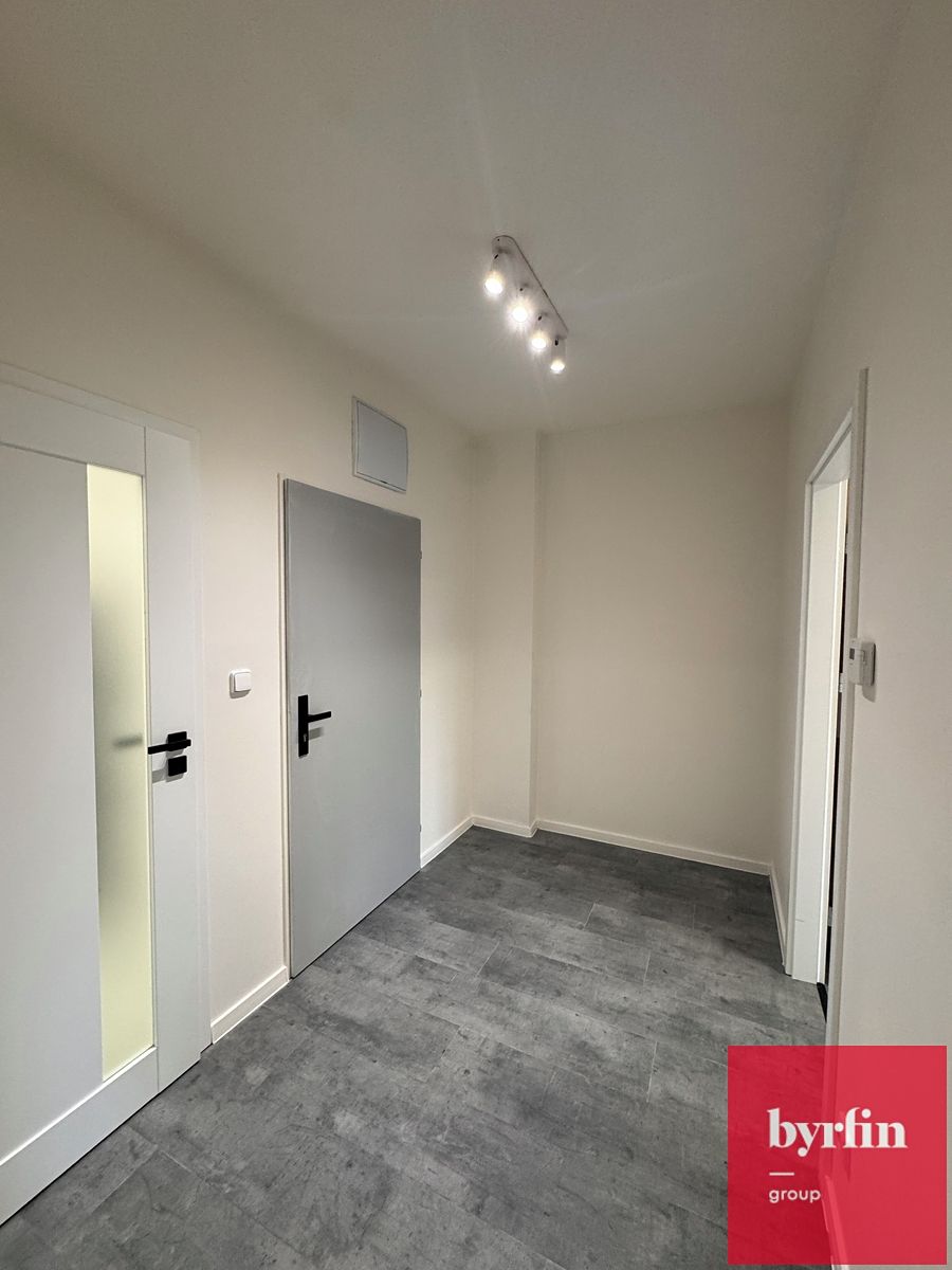 Pronájem bytu 2+kk 55 m² – fotografie 4