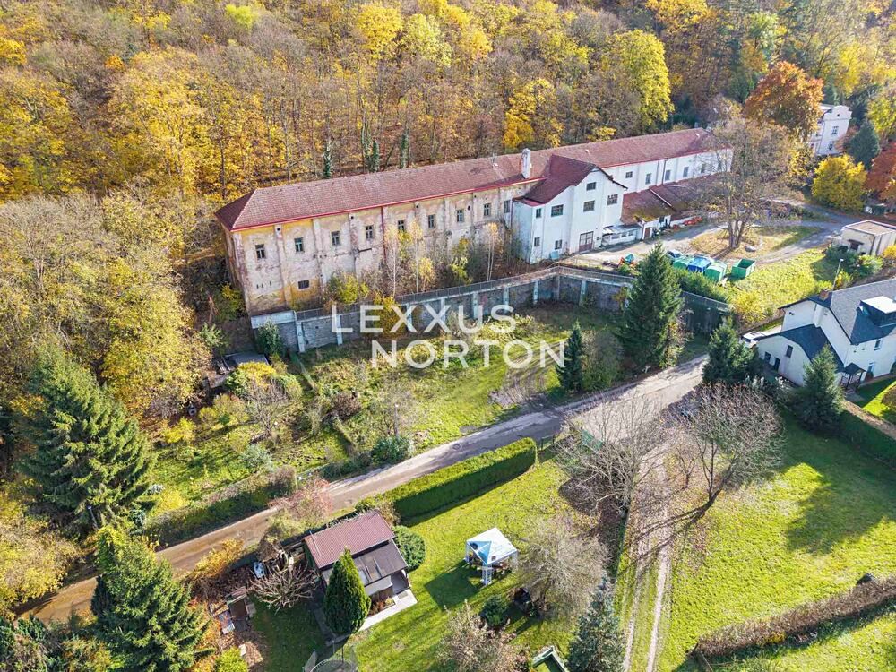 Prodej stavebního pozemku 598 m² – fotografie 4