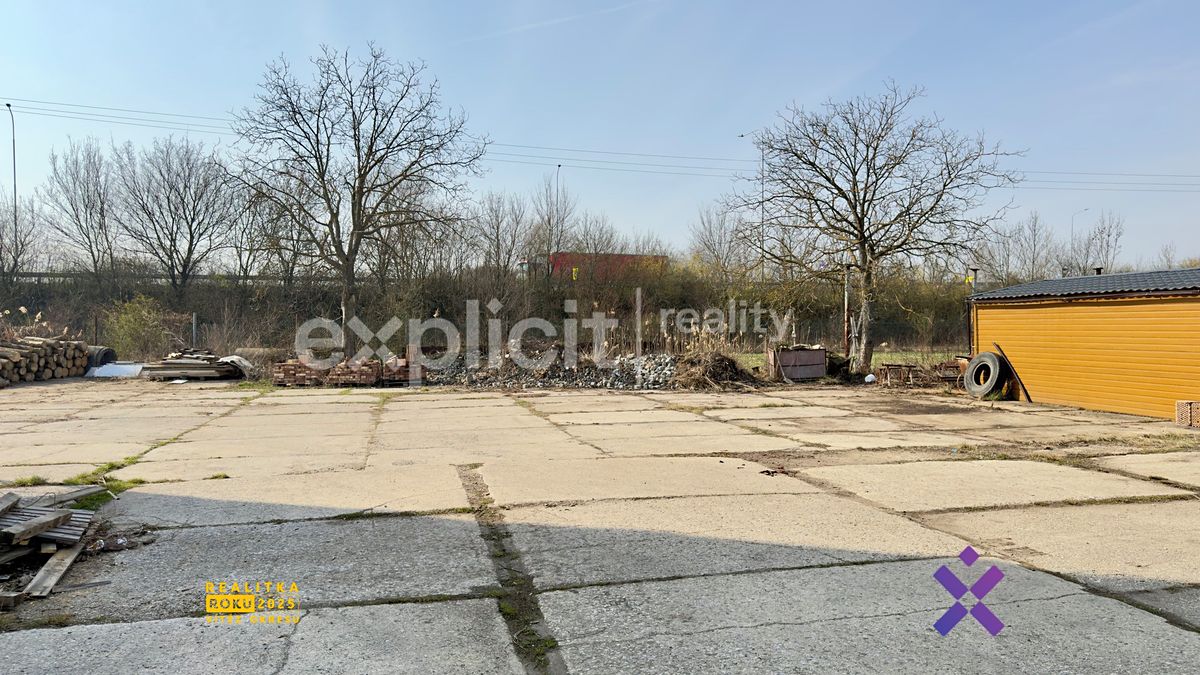 Pronájem komerčního pozemku 100 m² – fotografie 5