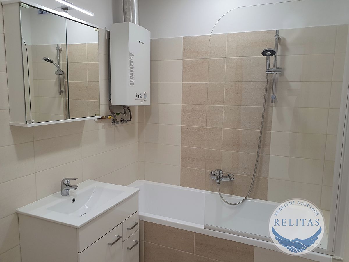 Pronájem bytu 2+kk 64 m² – fotografie 5