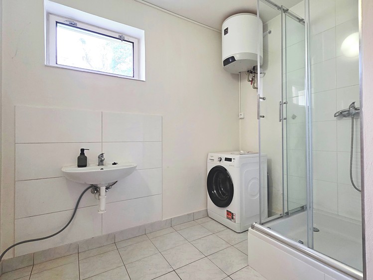 Pronájem bytu 3+kk, 62 m² (11 z 16)