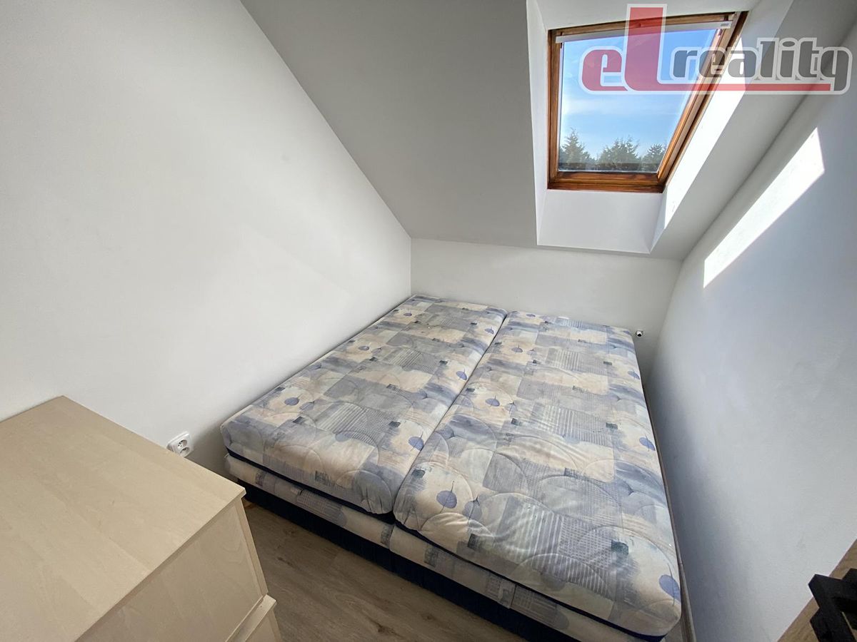 Pronájem bytu 2+kk 50 m² – fotografie 3