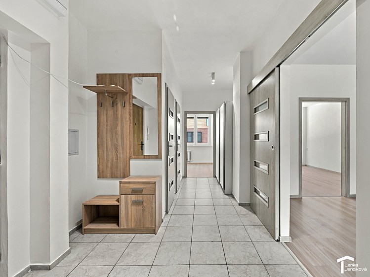Квартира 3+1 на продаж, 74 м² (15 з 16)