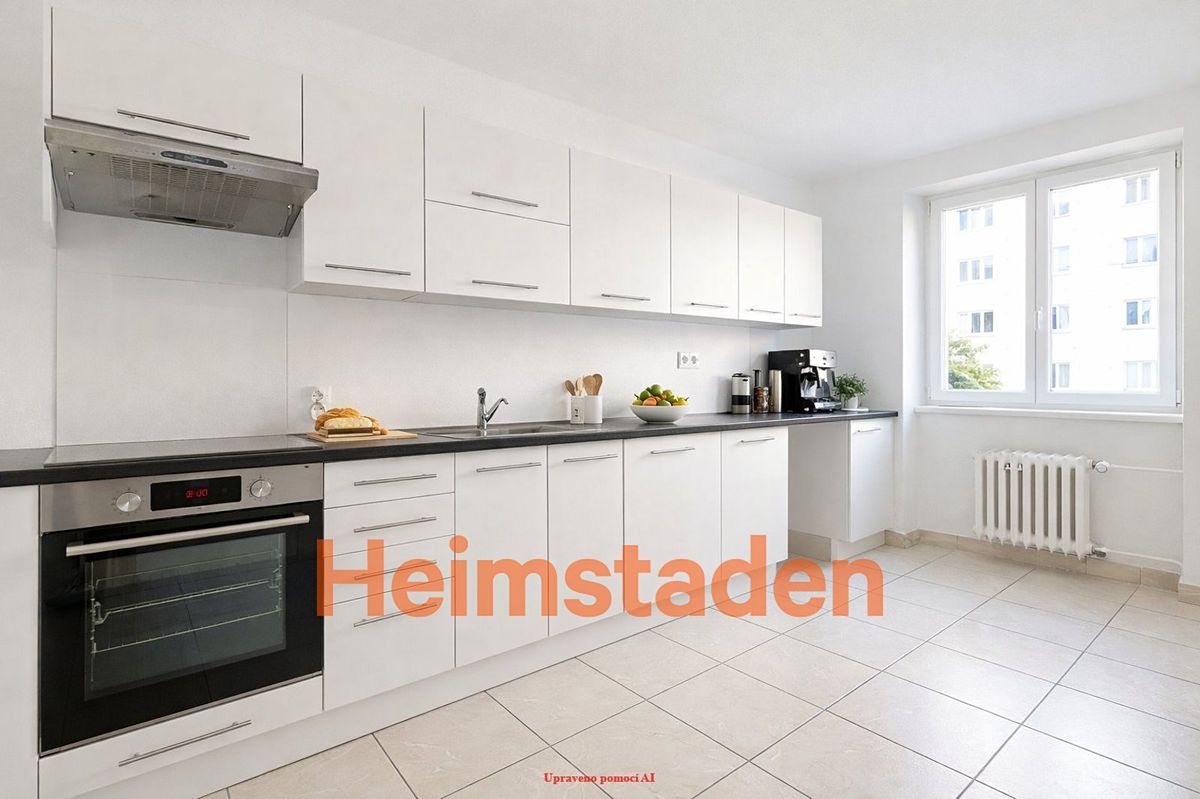 Pronájem bytu 2+kk 42 m² – fotografie 3